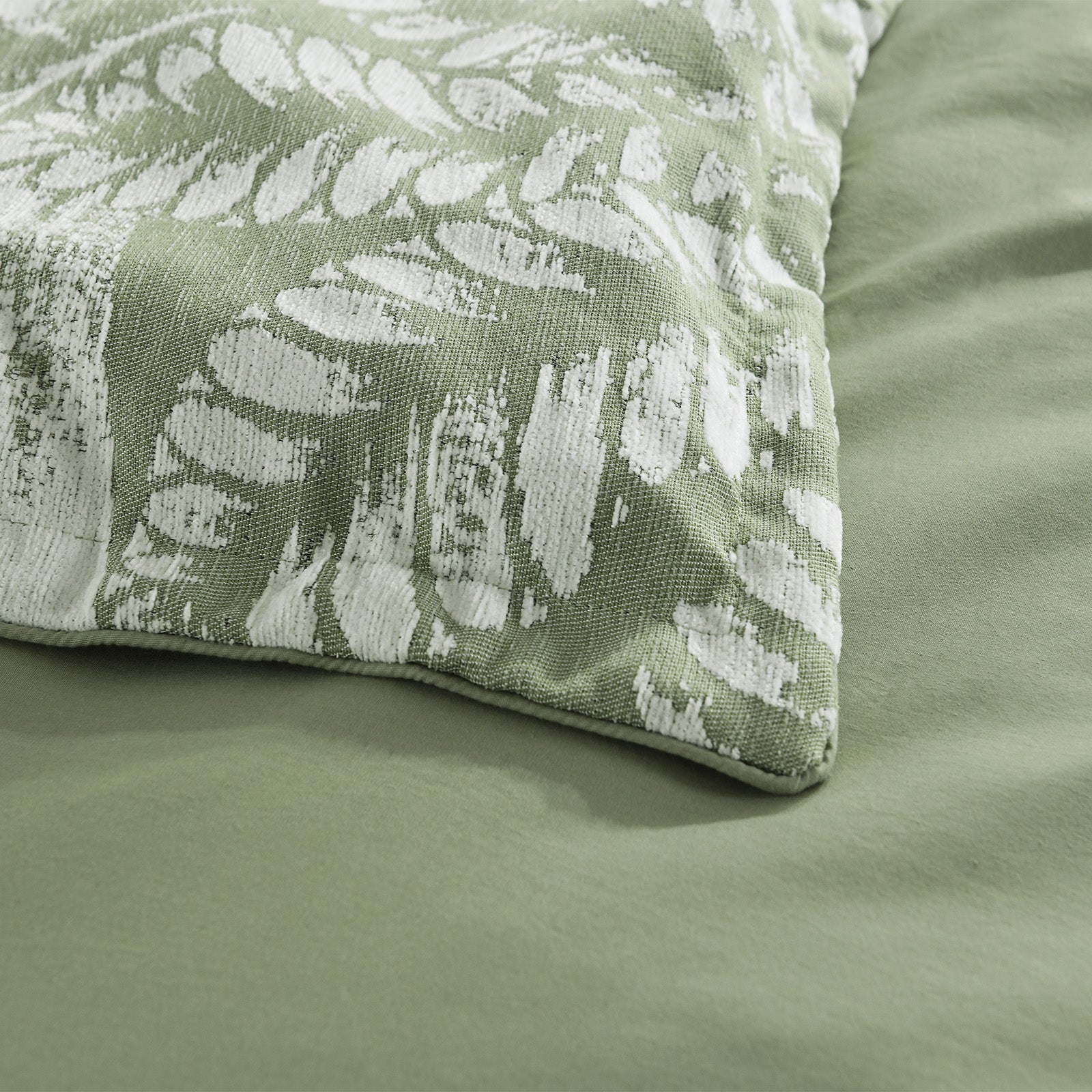 Lansfield Quilt Cover Set Jacquard Sage-4