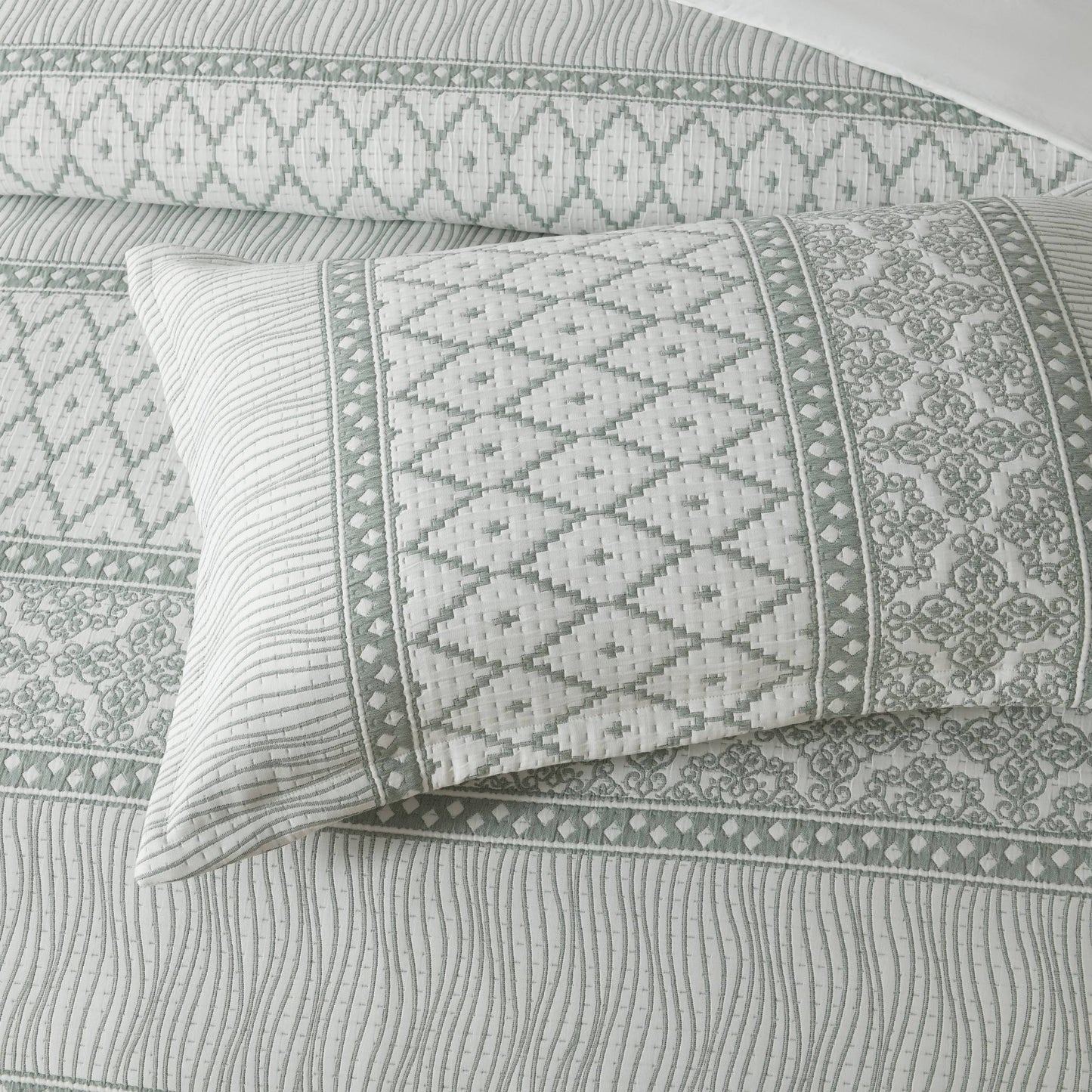 Woven Jaquard Quilt Cover Set Emily
