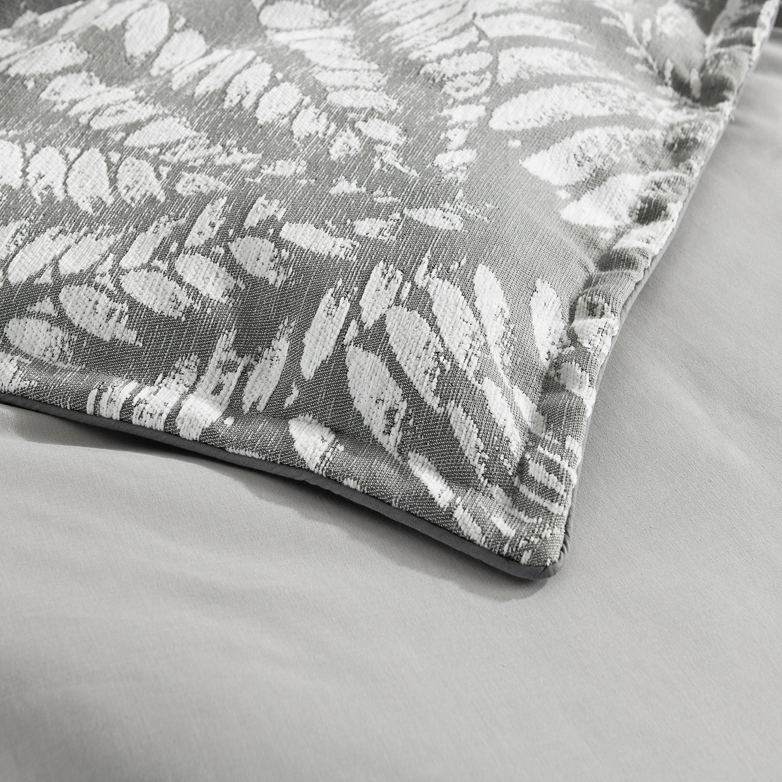 Raven Jacquard Quilt cover set Charcoal-3